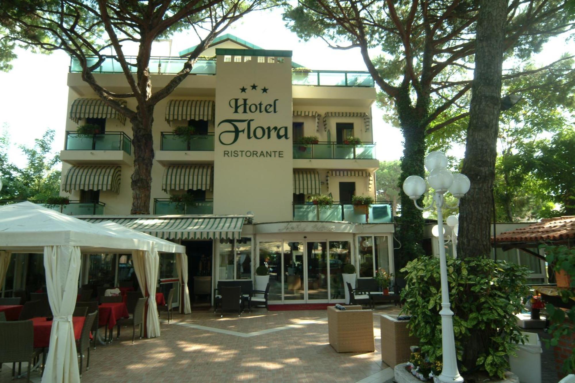 Hotel Flora Milano Marittima Luaran gambar