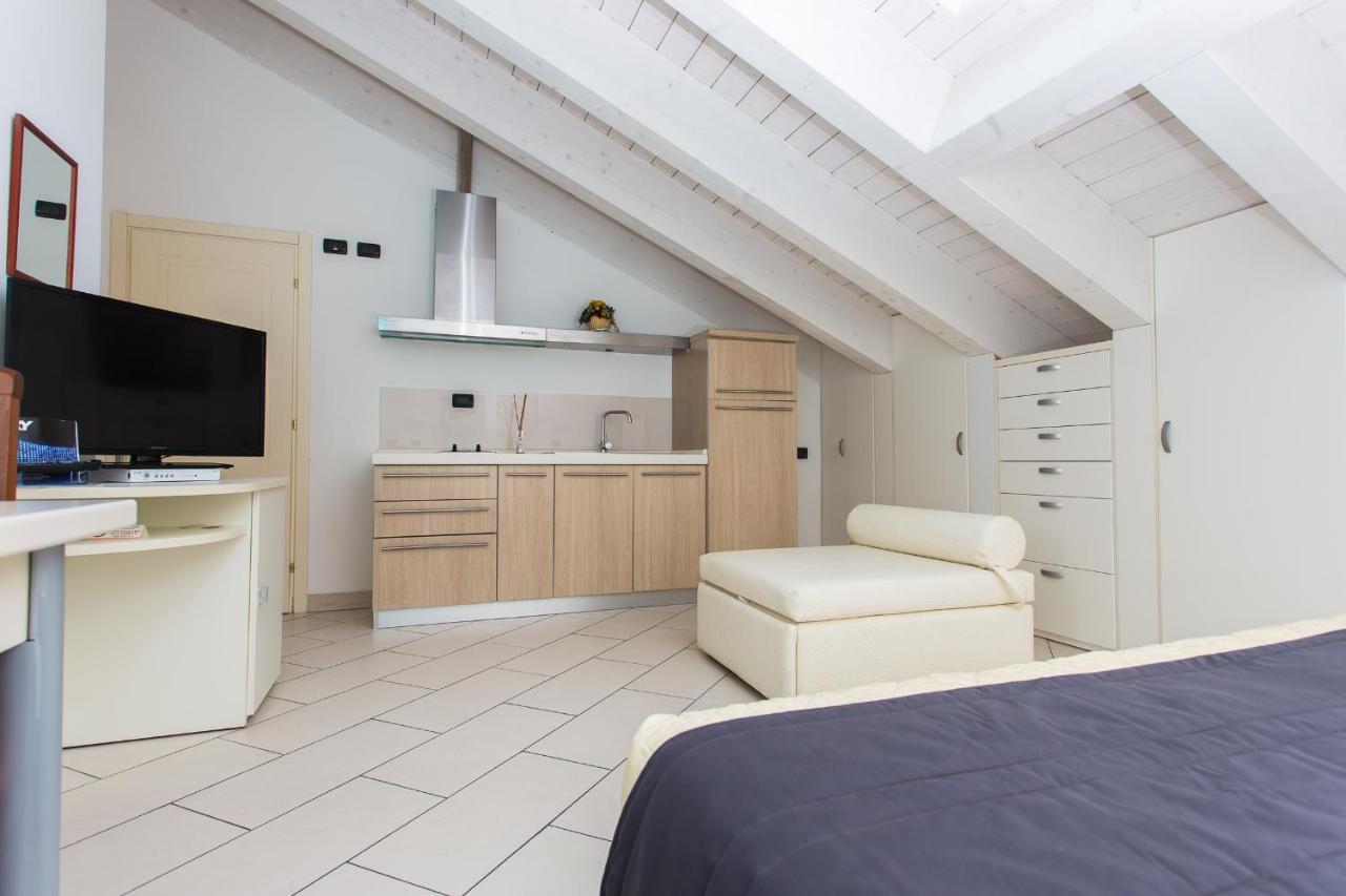 Hotel Flora Milano Marittima Luaran gambar